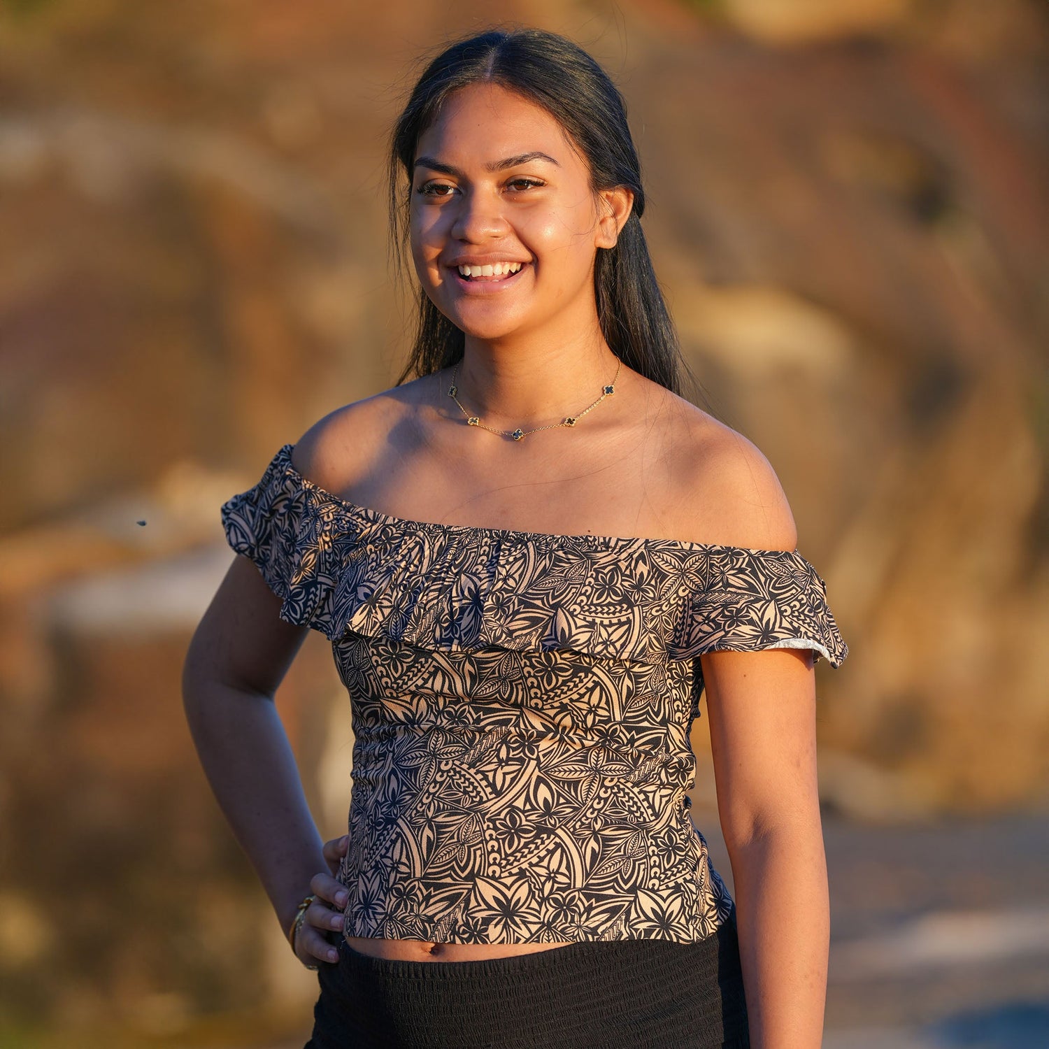 WOMEN’S TOPS