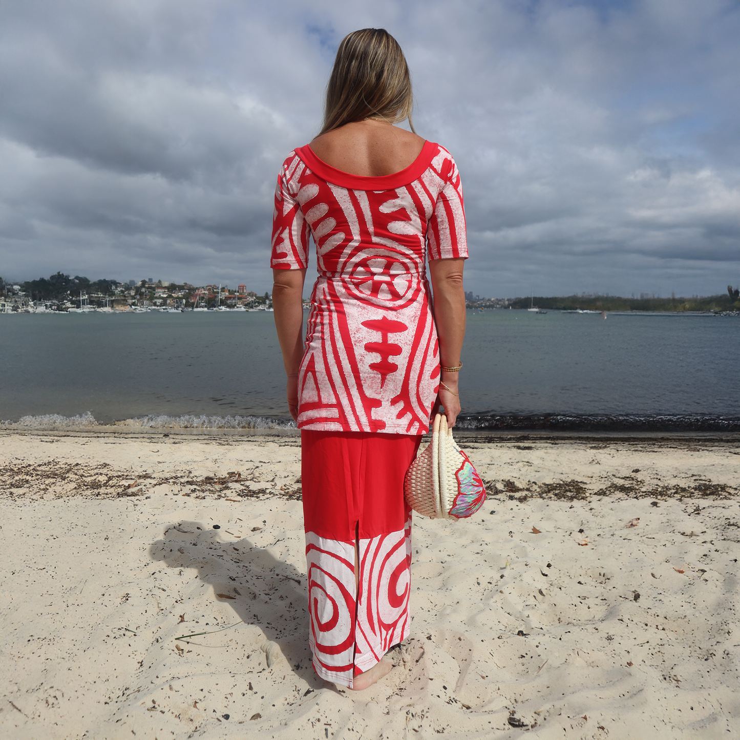 Puletassi -Forever Polynesia × PIA collaboration